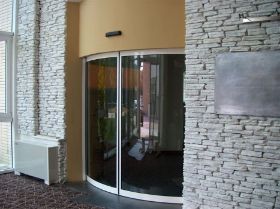 01 CIRCO Small_Ristorante Ivrea.JPG
